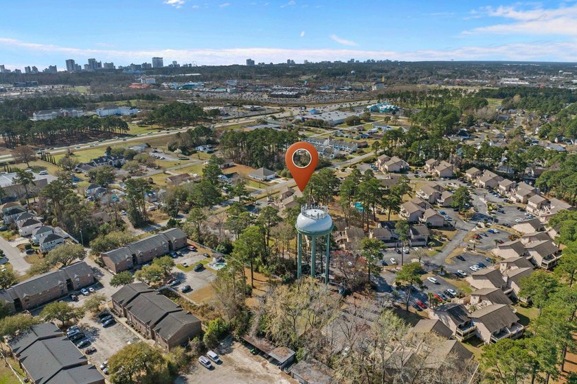 Welcome to this beautifully updated 2-bed/1-bath condo in - photo 31