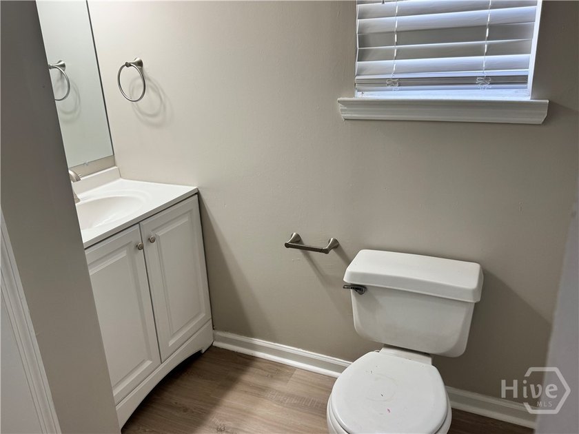 121 Laurelwood Ln - photo 7