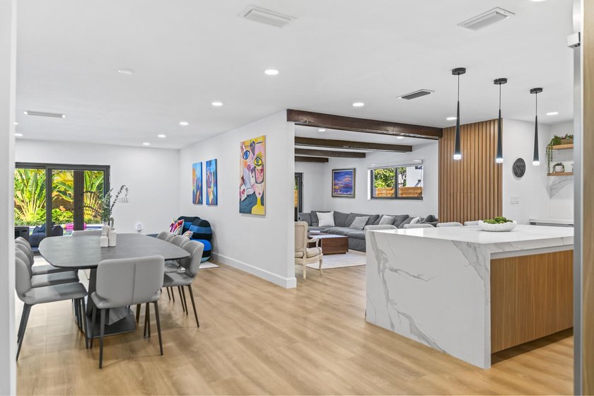 County Squire Estates Custom Gem, Fully Renovated and Move-In - photo 17
