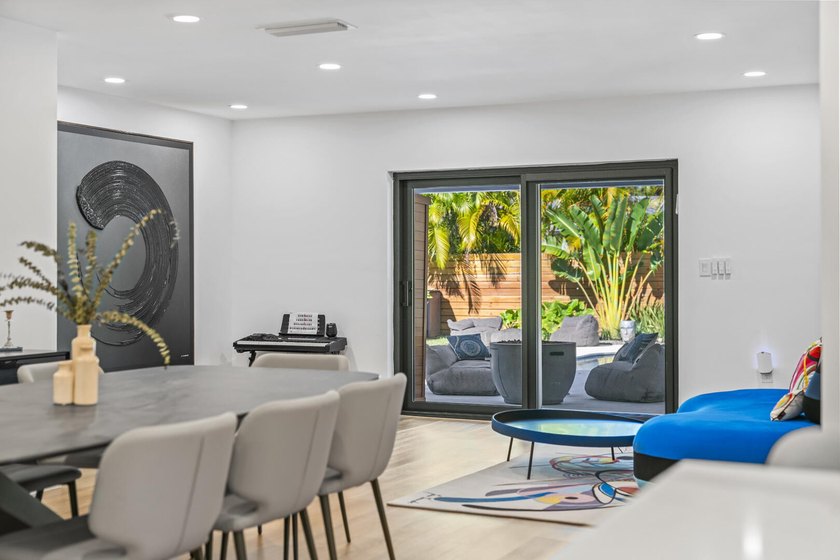 County Squire Estates Custom Gem, Fully Renovated and Move-In - photo 18