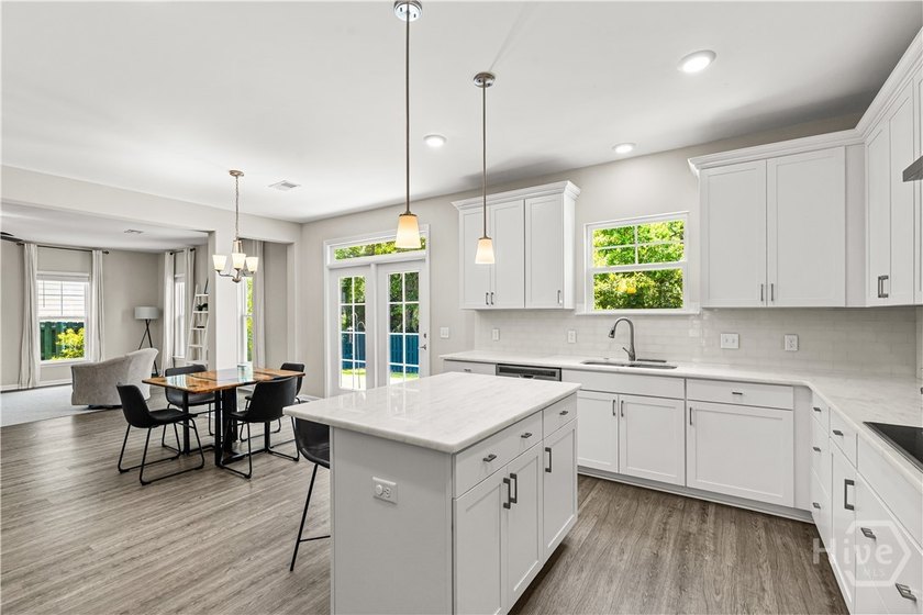 Beautifully maintained 4-bedroom, 2.5-bath home in the desirable - photo 9