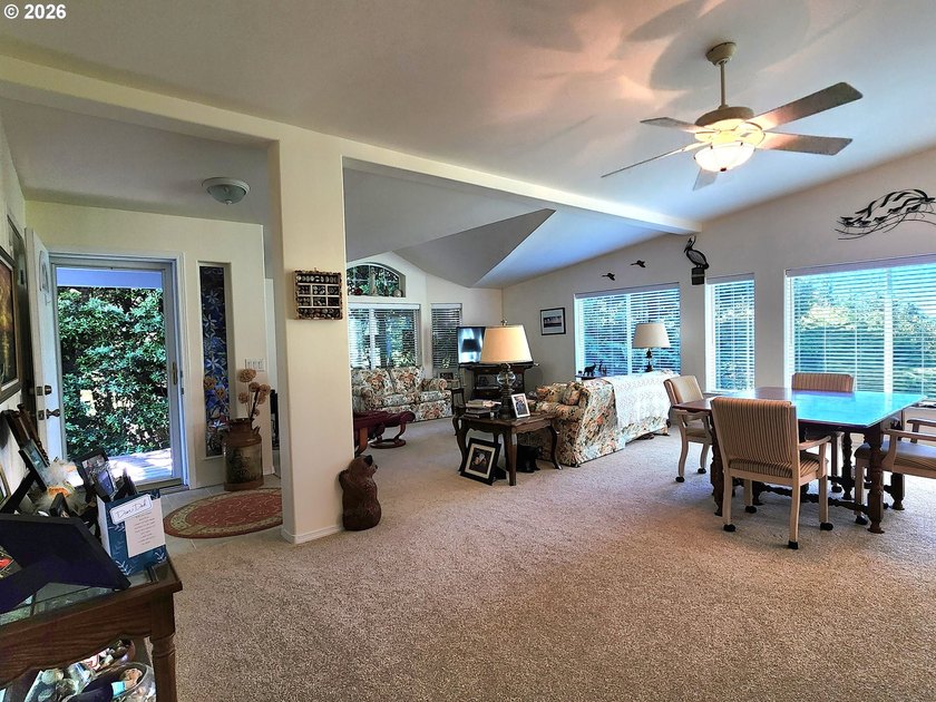 Perched above town with an Ocean views, this meticulously - photo 15