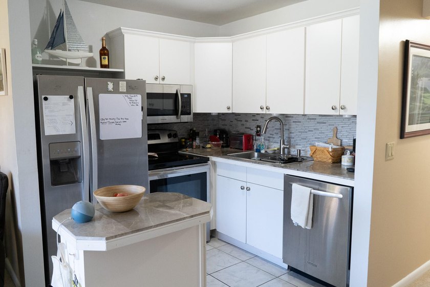 Welcome to 131 Easthampton F. A charming and wellmaintained - photo 10
