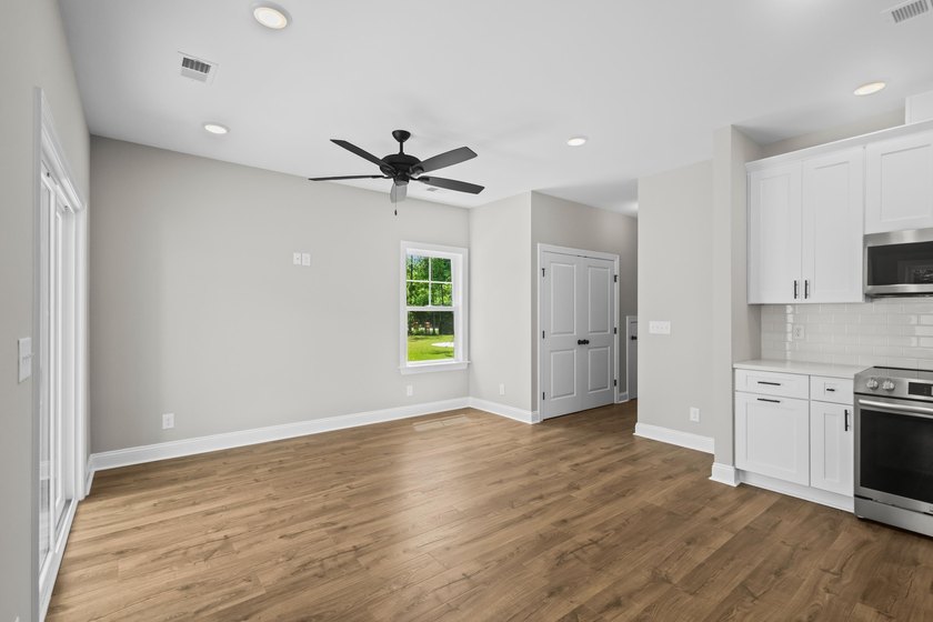 Introducing 19 Graybo Lane, a beautifully crafted new - photo 12