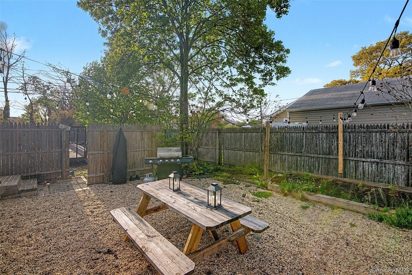 Welcome Home to this Charming 2 Bedroom, 1 Full Bath Ranch - photo 12