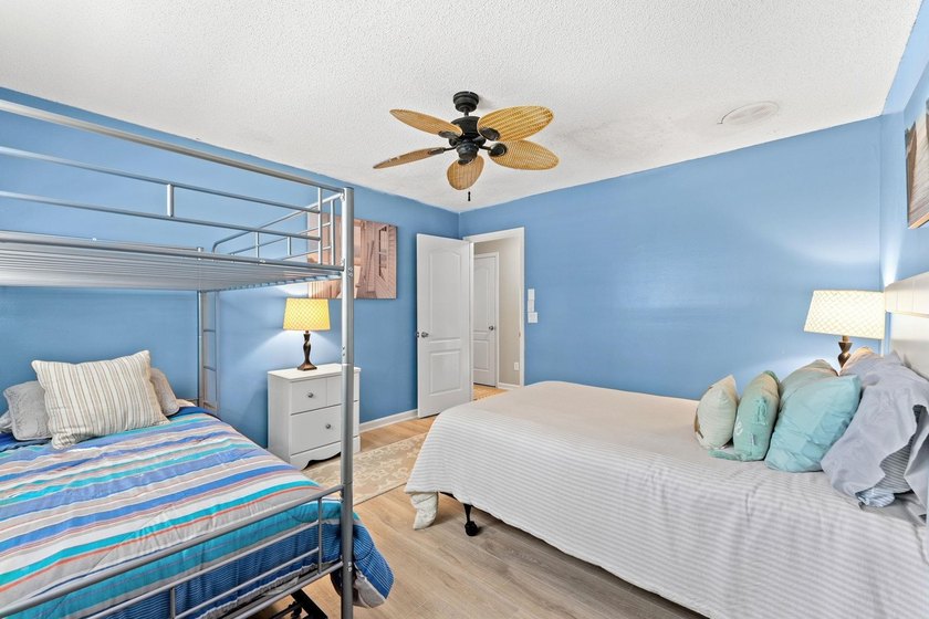 Welcome to this beautiful 4-bedroom, 2.5-bath waterfront home - photo 22