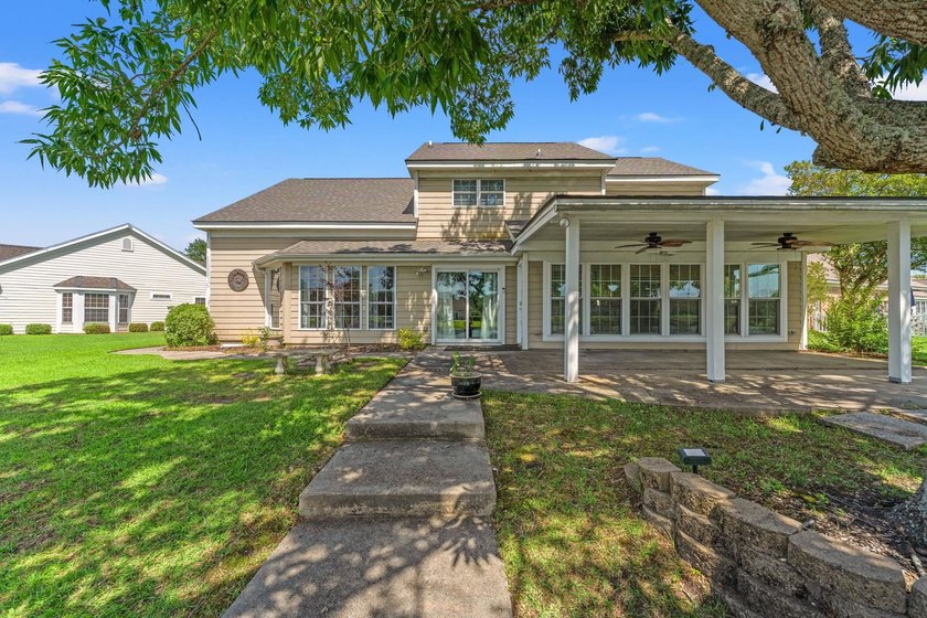 Welcome to this beautiful 4-bedroom, 2.5-bath waterfront home - photo 31