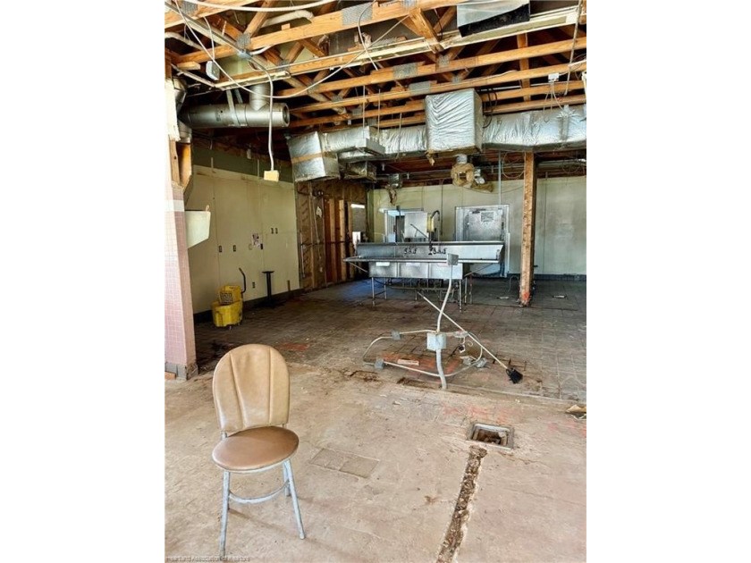 Excellent location in downtown Sebring for a stand alone - photo 11