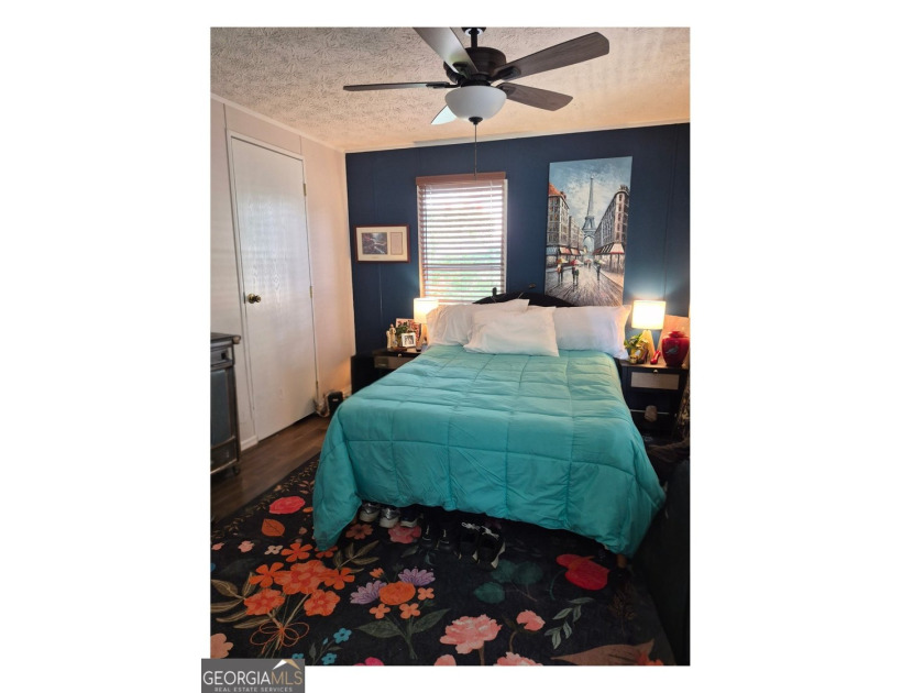 Lake Lanier Mobile Home Community - Move-In Ready Lakefront Home - photo 18