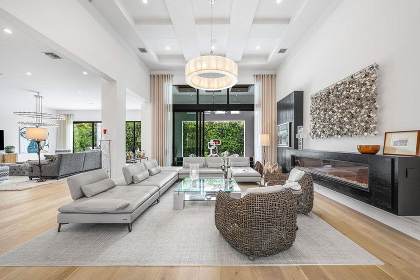 2424 Queen Palm Road is a striking modern estate by River Birch - photo 9
