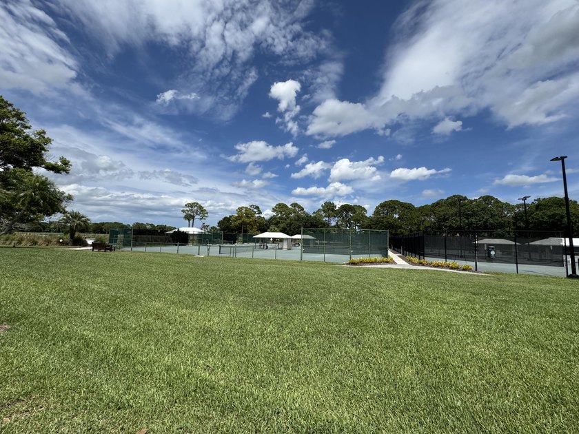Welcome Home to Luxury and Comfort! Step into this stunning - photo 42