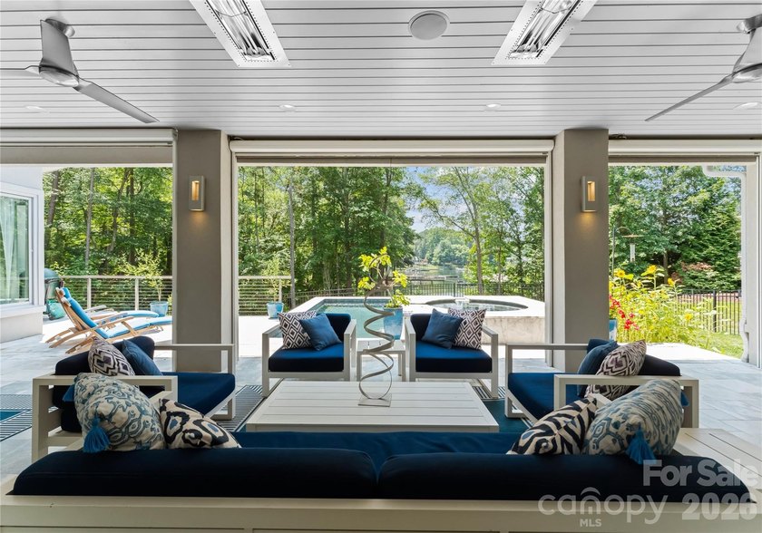 Rare opportunity to own a Simonini-built contemporary waterfront - photo 8