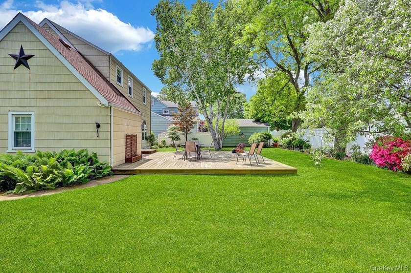 This is not a house, it's a Home! A Charming Colonial for your - photo 18