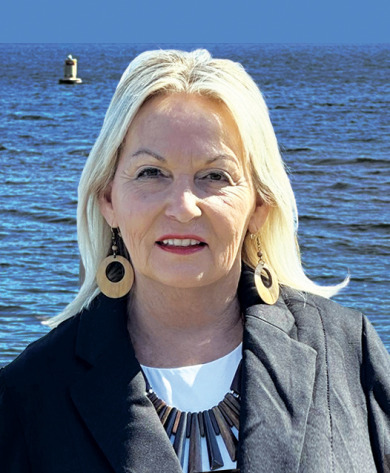 Donna  Cheek