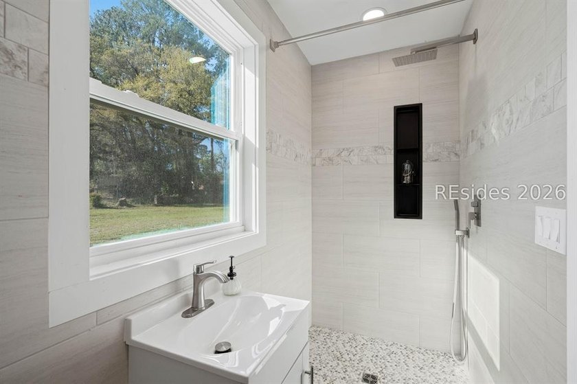 Formerly owned by Arthur B. Horne, this beautifully reimagined - photo 45