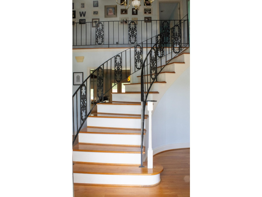 This waterfront tidal creek home is only minutes from Downtown - photo 18