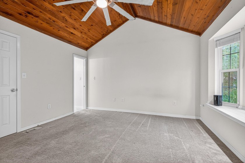 Located in the heart of Niceville, this well-maintained home - photo 22