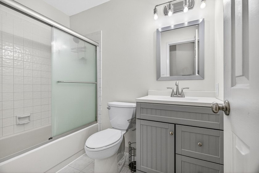 Located in the heart of Niceville, this well-maintained home - photo 29