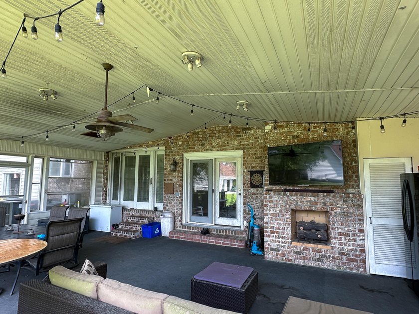 This waterfront tidal creek home is only minutes from Downtown - photo 36