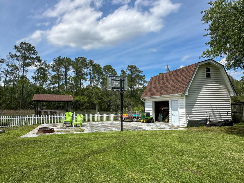 This waterfront tidal creek home is only minutes from Downtown - photo 38