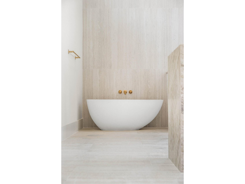 A showstopper of modern coastal elegance, 36 Sandcord Drive is a - photo 39