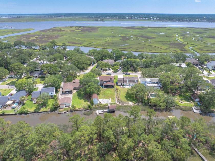 This waterfront tidal creek home is only minutes from Downtown - photo 44