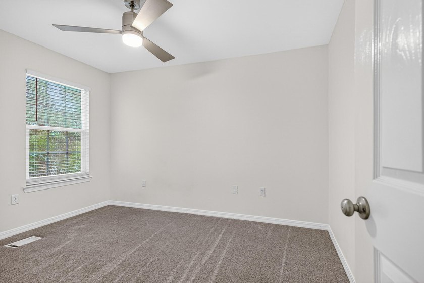 Located in the heart of Niceville, this well-maintained home - photo 44