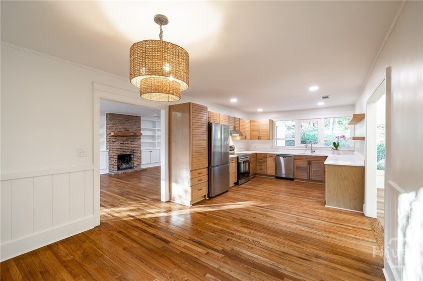 Discover a private woodland retreat just minutes from Five - photo 4