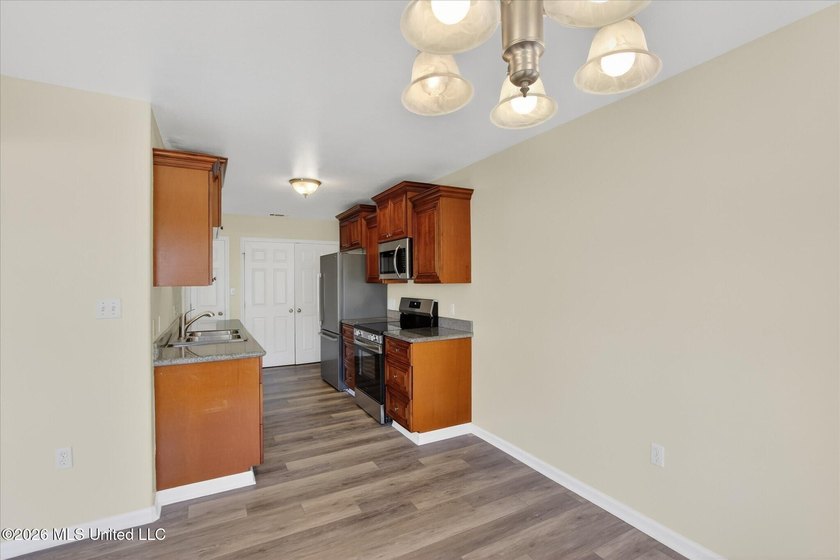 Welcome to 2204 Irma Circle, a beautifully updated home nestled - photo 15
