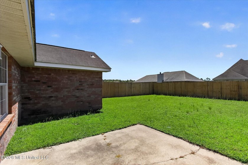 Welcome to 2204 Irma Circle, a beautifully updated home nestled - photo 31