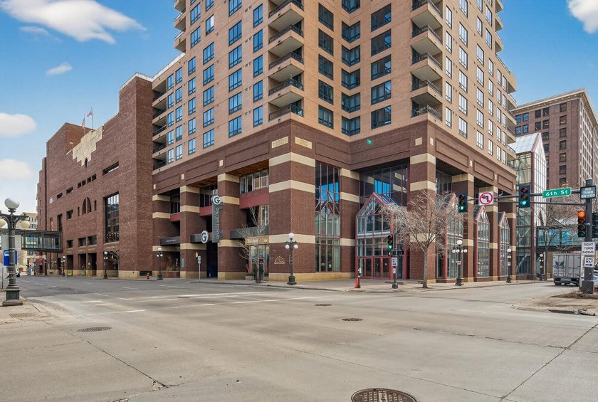 It's All About The View! This condo delivers on everything you - photo 31