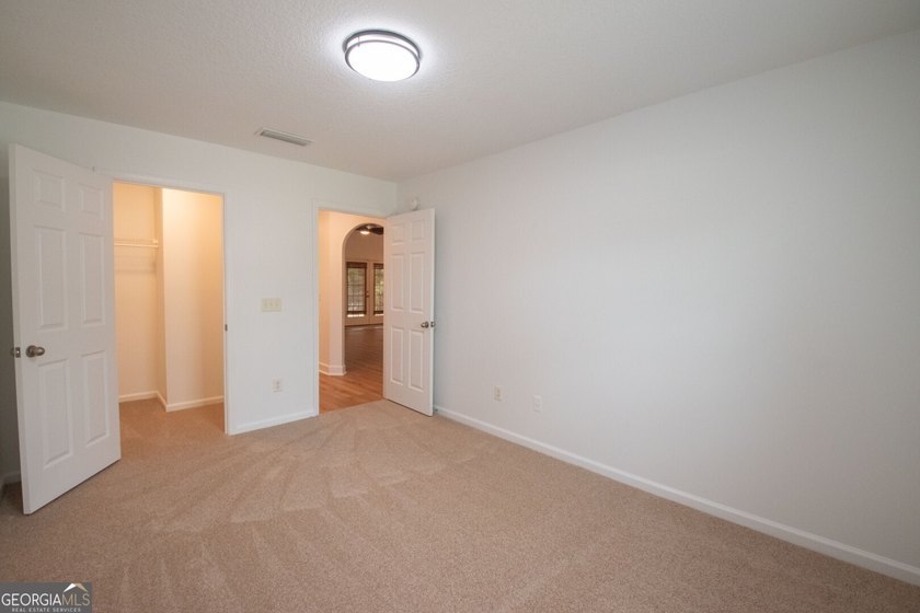Beautiful well maintained home in Osprey Cove with brand new LVP - photo 15