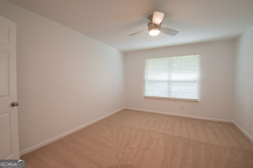 Beautiful well maintained home in Osprey Cove with brand new LVP - photo 19