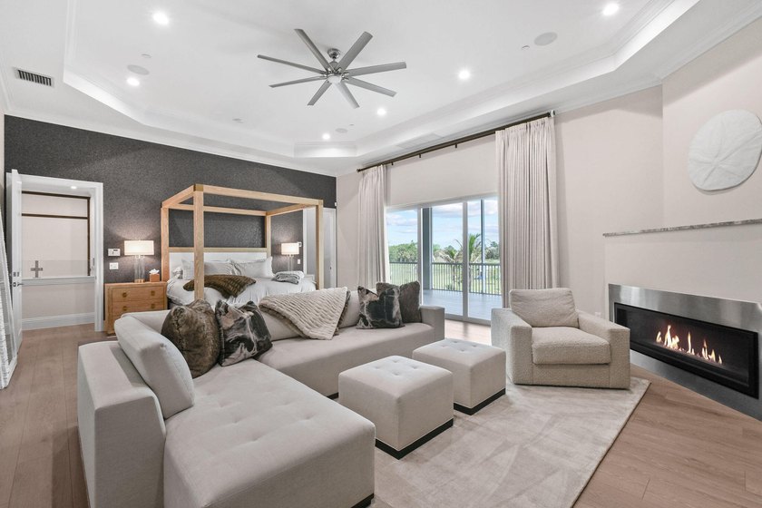 Tucked behind the gates of an exclusive equestrian community - photo 30