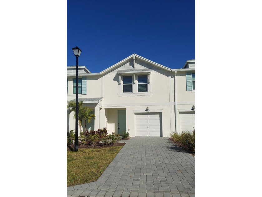 This beautiful NEW CONSTRUCTION property was built in 2024 - photo 2