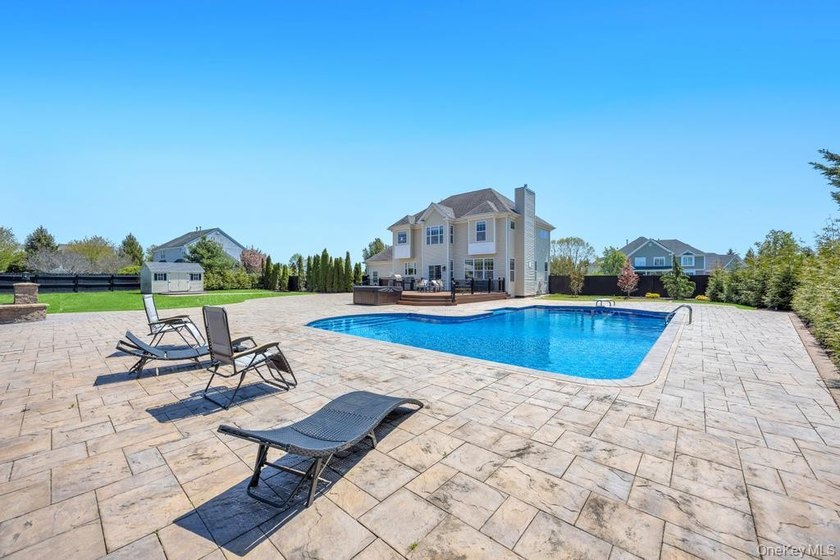 Welcome to 25 Maidstone Lane in Wading River-an exceptional - photo 43