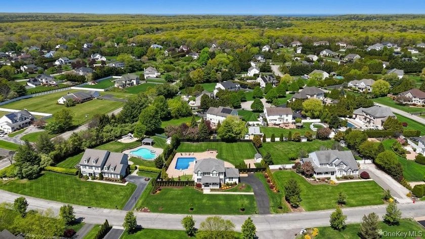 Welcome to 25 Maidstone Lane in Wading River-an exceptional - photo 50
