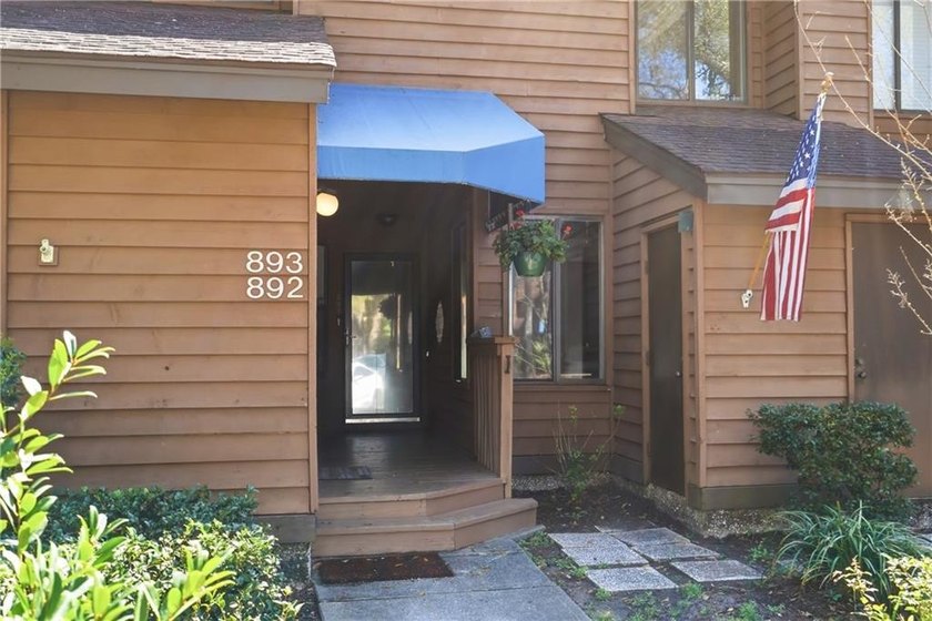 Much desired 2 bedroom /2 bath condo all on ground level located - photo 2