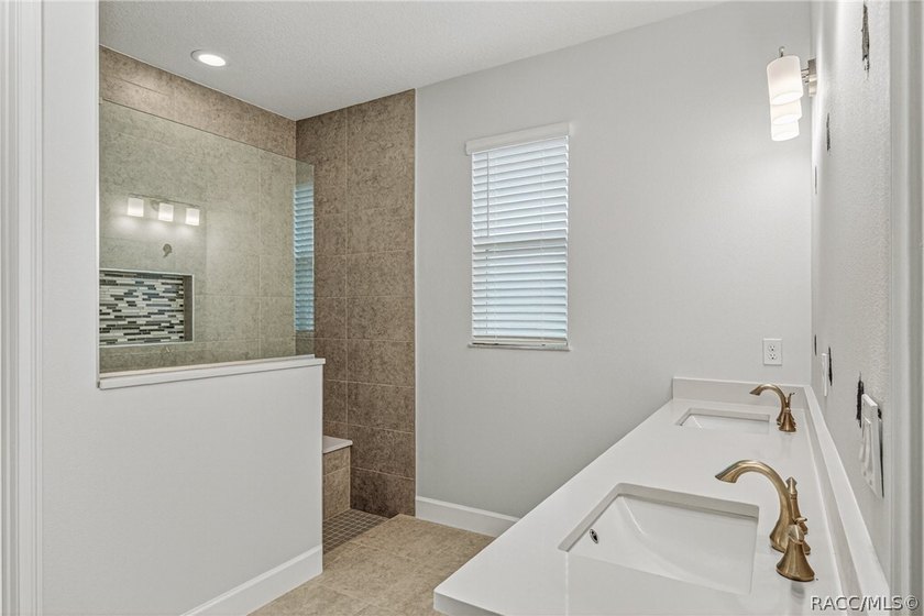 Welcome to the Jordan model! Offering more than 2,230 square - photo 24