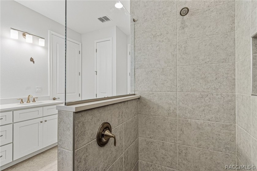 Welcome to the Jordan model! Offering more than 2,230 square - photo 26