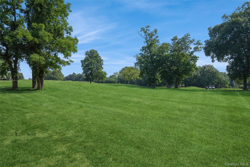 Come Live A Lifestyle in this very Desirable 24/7 Gated Golf - photo 27