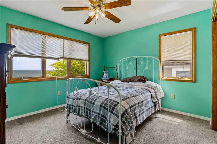 Welcome home to this exceptional 4-bedroom, 3 full bath Colonial - photo 37