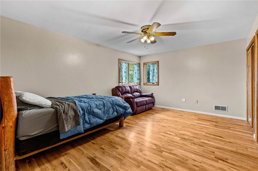 Welcome home to this exceptional 4-bedroom, 3 full bath Colonial - photo 41