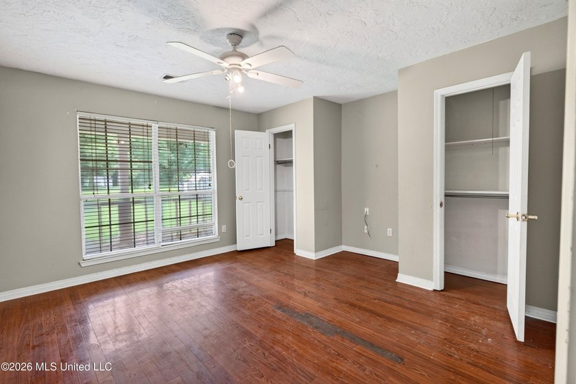 Welcome to this charming country property offering the perfect - photo 18