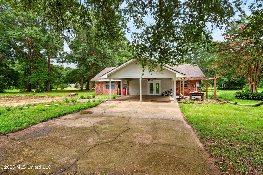 Welcome to this charming country property offering the perfect - photo 23