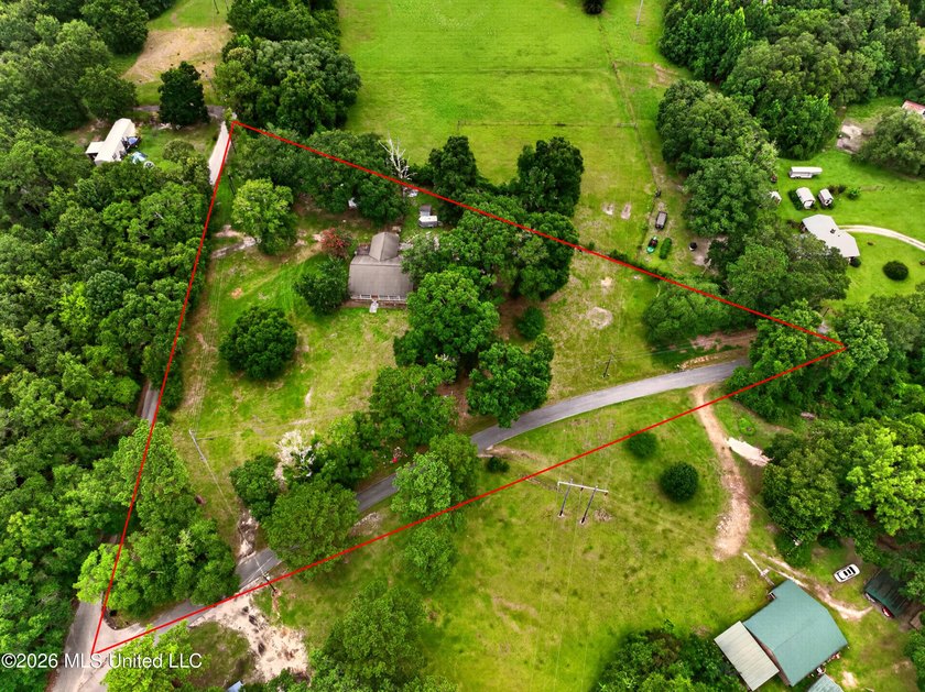 Welcome to this charming country property offering the perfect - photo 33