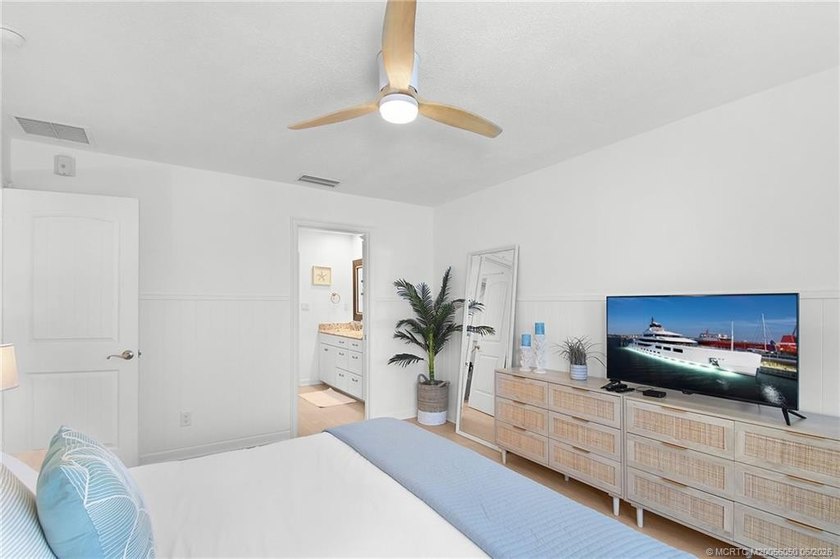 Welcome to paradise living on Hutchinson Island! This - photo 21