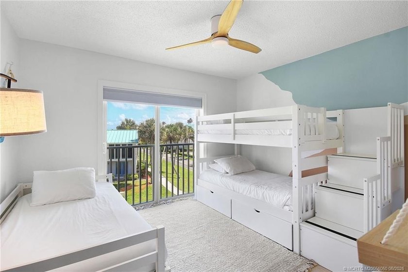 Welcome to paradise living on Hutchinson Island! This - photo 26