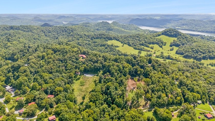 Secluded hillside retreat overlooking beautiful Cordell Hull - photo 50