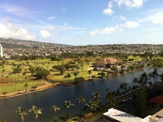 Conveniently located in Waikiki...unit has an enclosed lanai for - photo 11